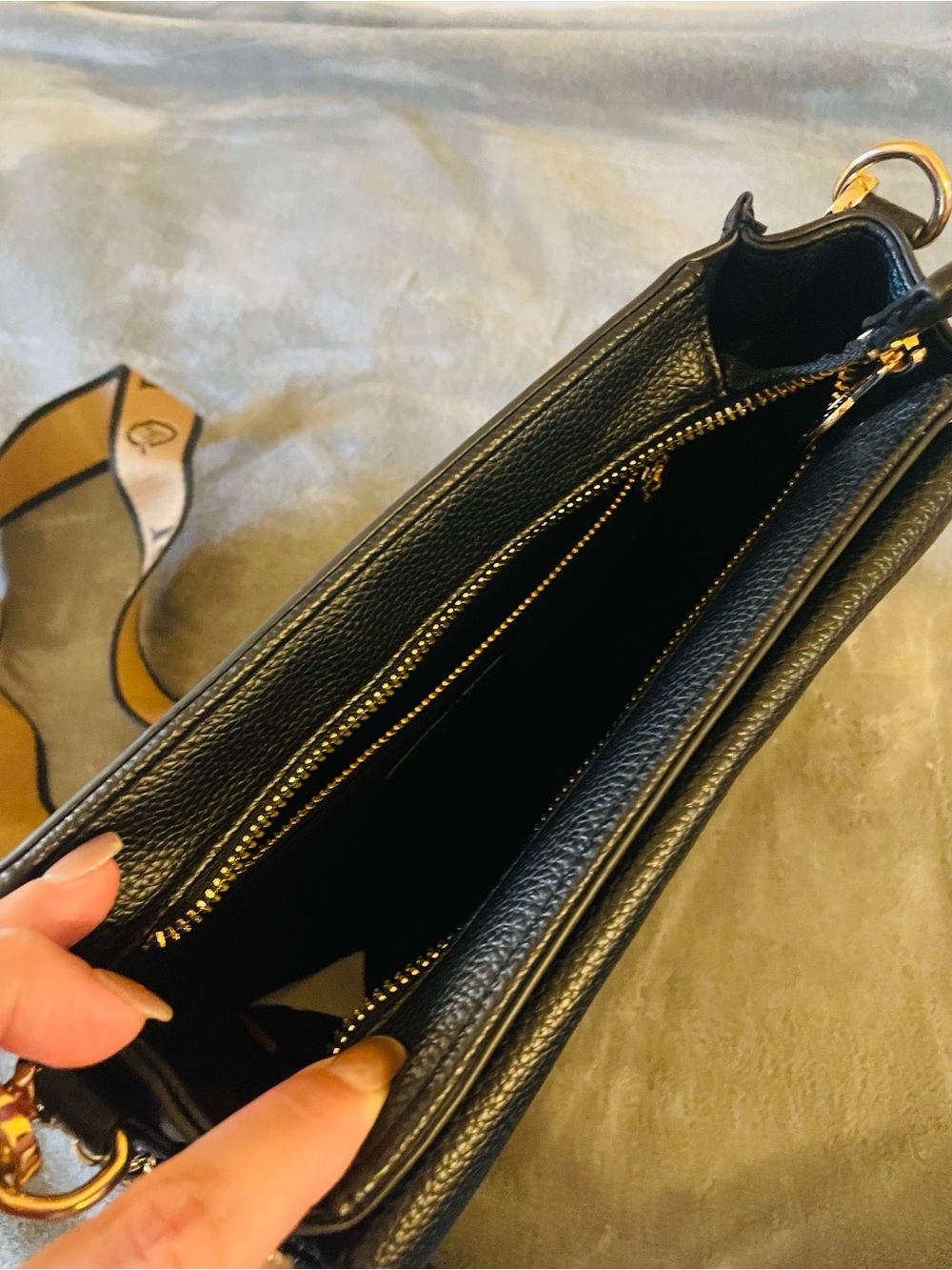 Valentino Orlandi Black Leather Crossbody with Branded Yellow Strap - Picture 3 of 3